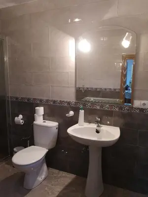 Un baño de Cueva Maite