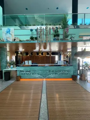 Un restaurante o sitio para comer en Hotel Neptuno by ON Hotels Group