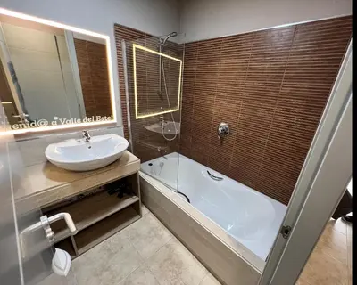 Un baño de Penthouse Valle del Este Deluxe