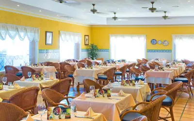 Un restaurante o sitio para comer en Playavera