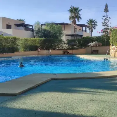 Casa Buganvilla con piscina en San José Sotillo