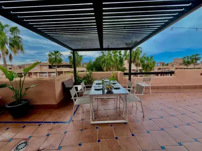 Un balcón o terraza de Verazul Ático 3 dormitorios