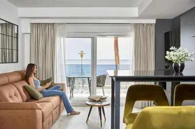Zona de estar de Apartaments Paseo Marítimo by Expoholidays