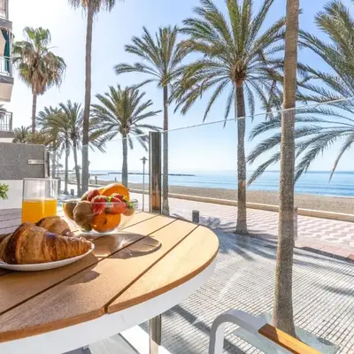 Apartaments Paseo Marítimo by Expoholidays