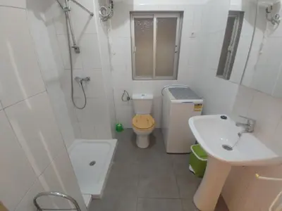 Un baño de Zapillo Jaul sin ascensor