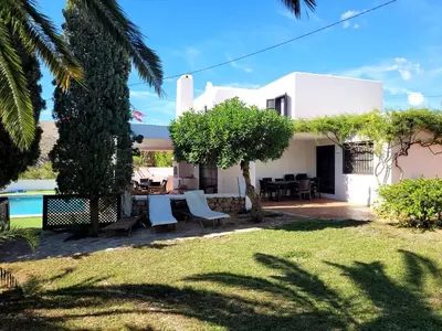 Piscina en o cerca de Casa La Cúpula