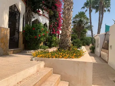 Jardín al aire libre en BUNGALOW PIE DE PLAYA B30